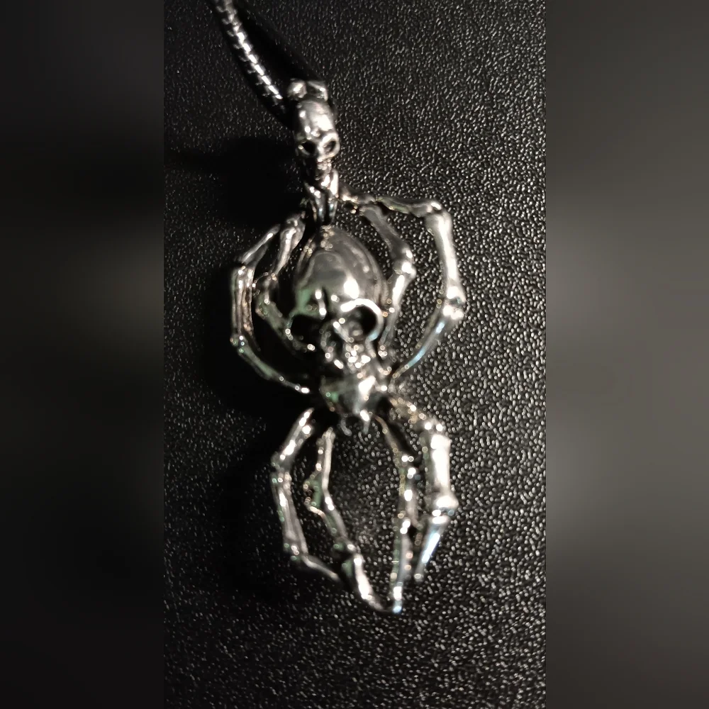 Double Skull Spider Necklace (New)